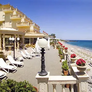 Hotel Hellenia Yachting & Giardini-Naxos